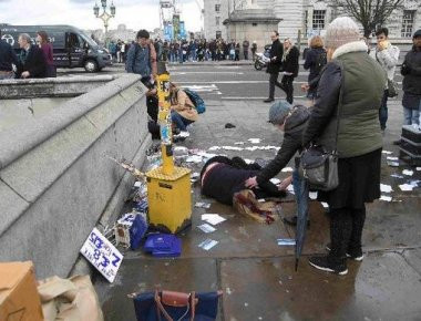 Δείτε καρέ-καρέ πώς εκτυλίχθηκε η επίθεση στο Λονδίνο (βίντεο)